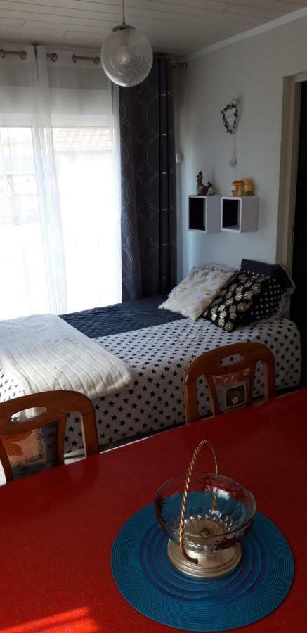 Cosy Logement A La Campagne Marthille Exterior foto